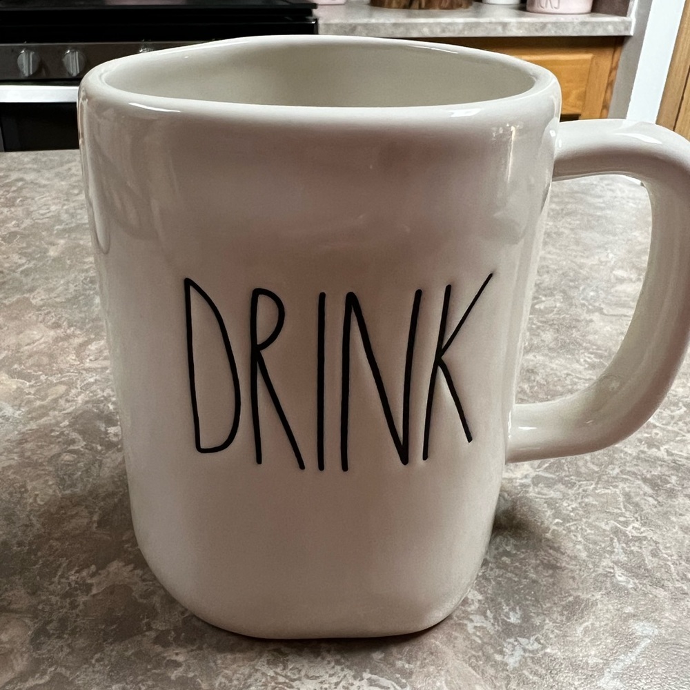 Rae Dunn Drink mug